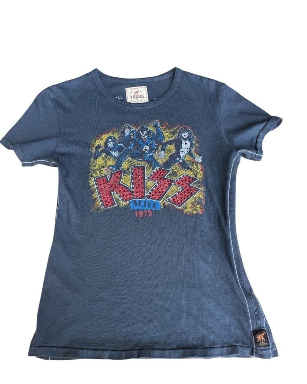 Trunk LTD Kiss Alive 1975 Graphic Rhinestone T Shirt NWT Women size Medium